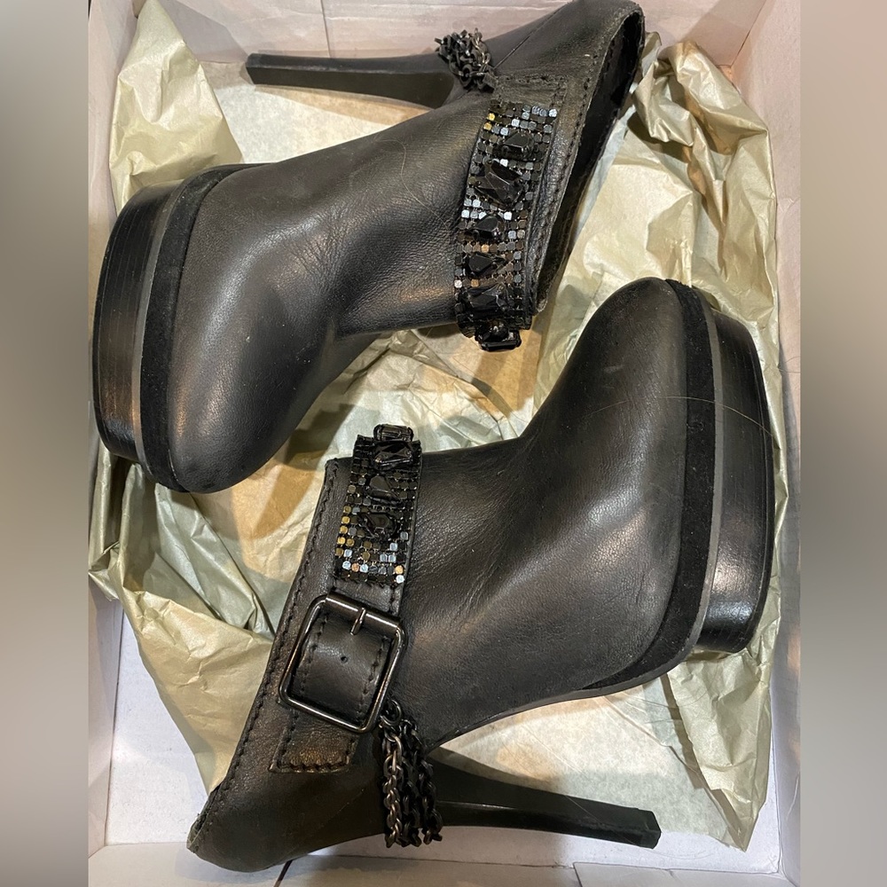 Nib Miss Robertson black leather shoes platform beads slip clogs size 8.5